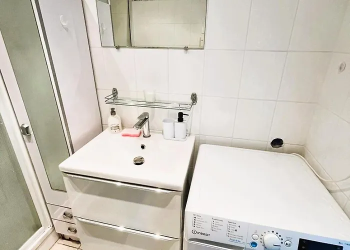 Appartamento Et Centre à 100m Avec Balcon Et Parking Privé 4 Pers *